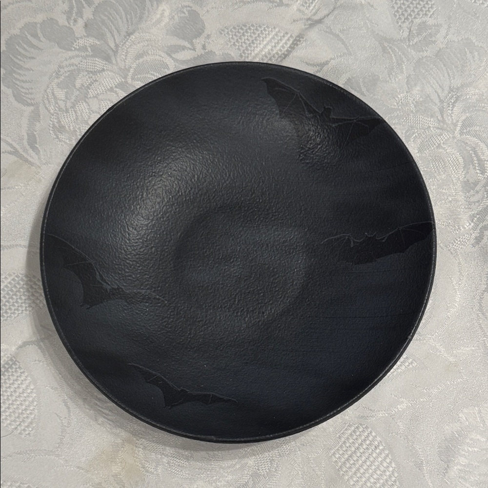 Halloween Matte Black Flying Bats Salad Bowl Mesa Brasil NEW (one bowl)